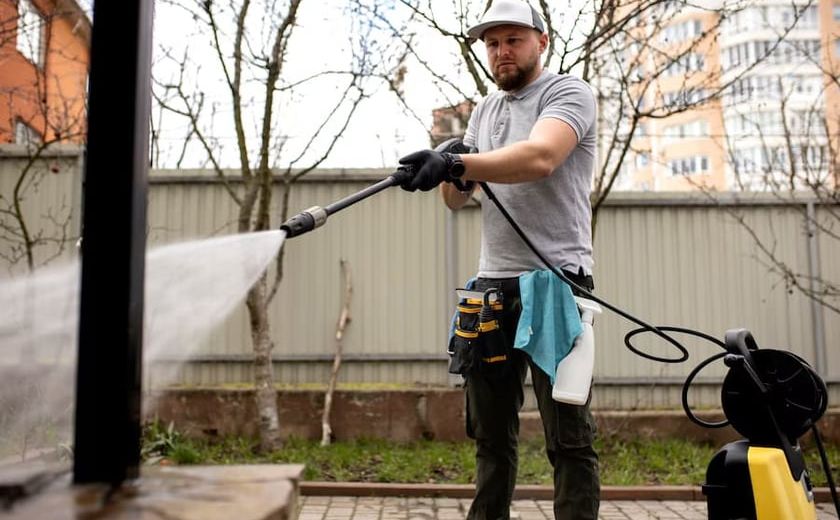 The Ultimate Guide to Power Wash a House