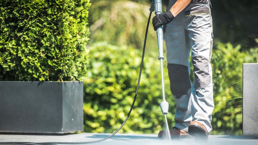 Power Washing Equipment Rental vs. Purchase