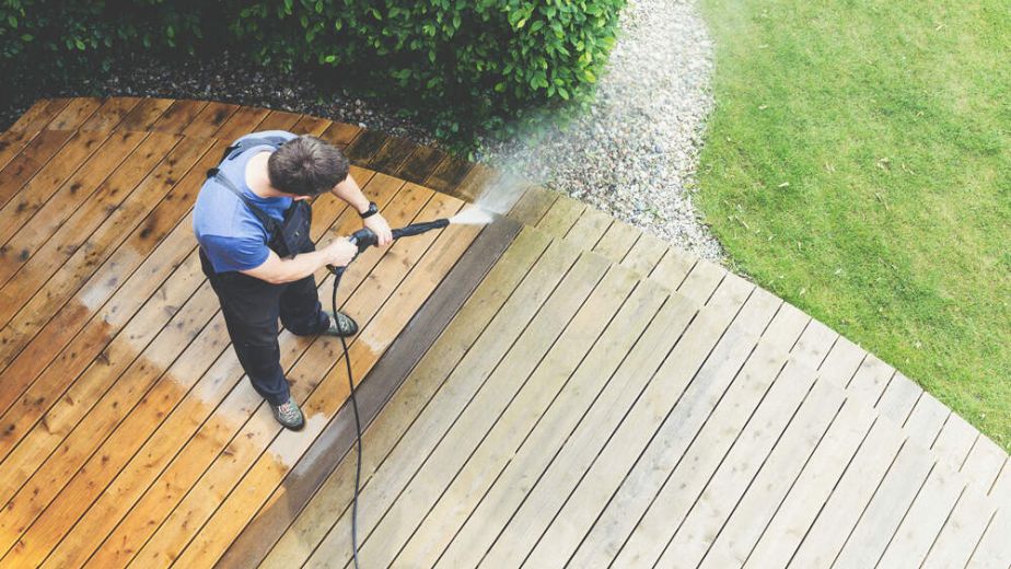 professional deck cleaning