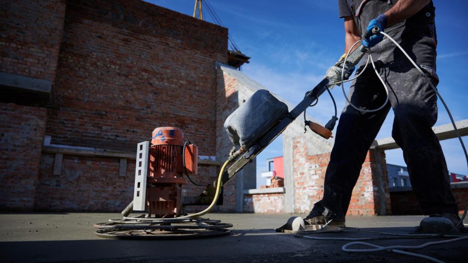 Before Hiring Someone for Power Washing