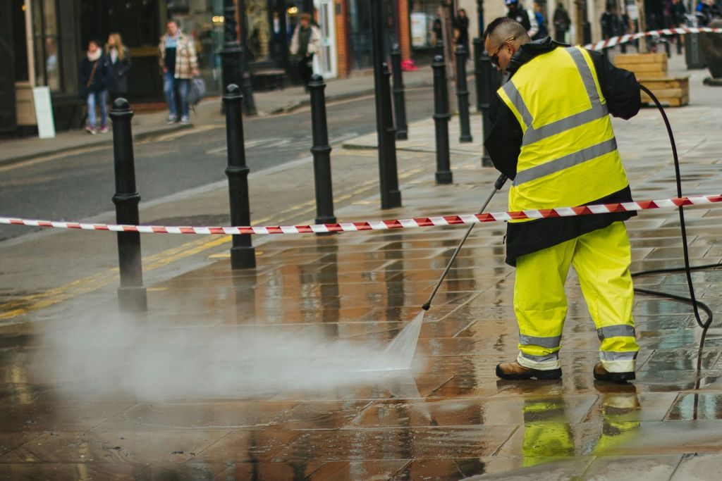 Questions to Ask Before Hiring a Pressure Washing Company